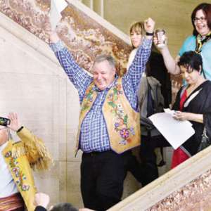 梅蒂斯族人胜了！加拿大66万原住民获宪法身份